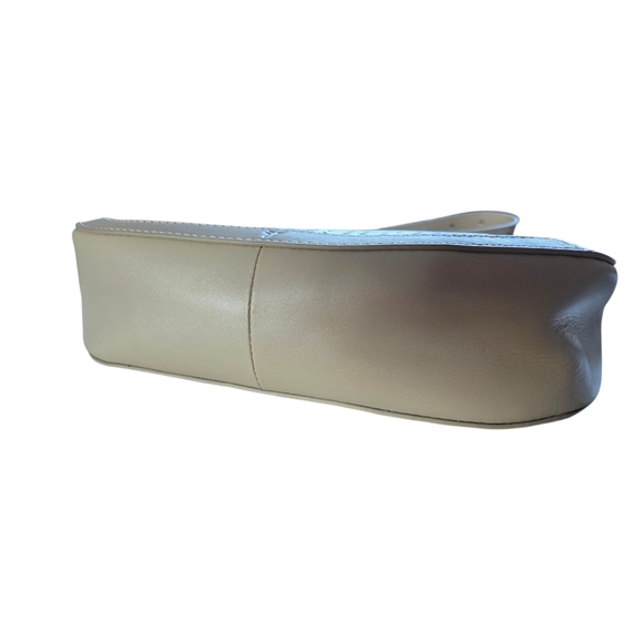 Frye - NEW Genuine Leather Spring/Summer Dainty Stella Baguette Shoulder Bag - Picture 3 of 9